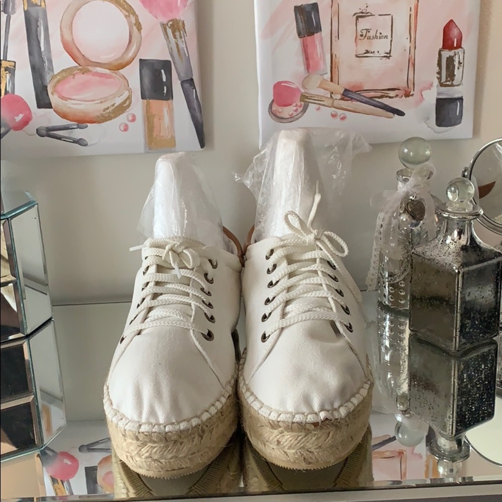 NWT Steve Madden Theodor Tennis Shoes